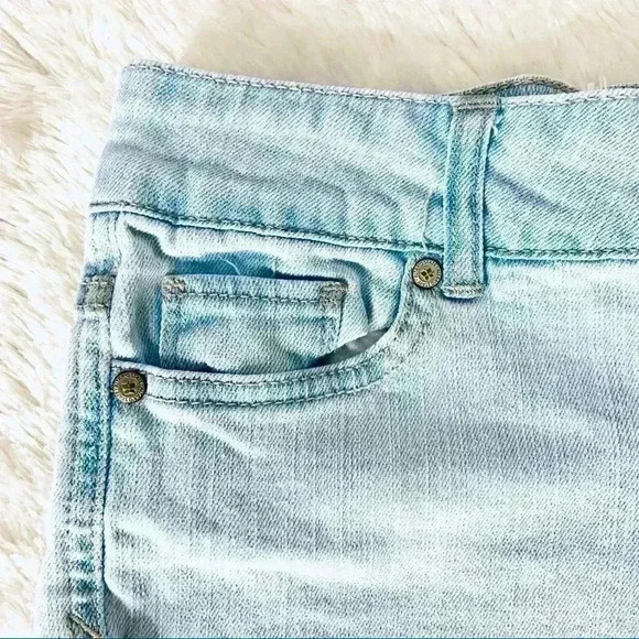 Altar’d State Frayed Distressed Denim Jean Shorts - Picture 3 of 11